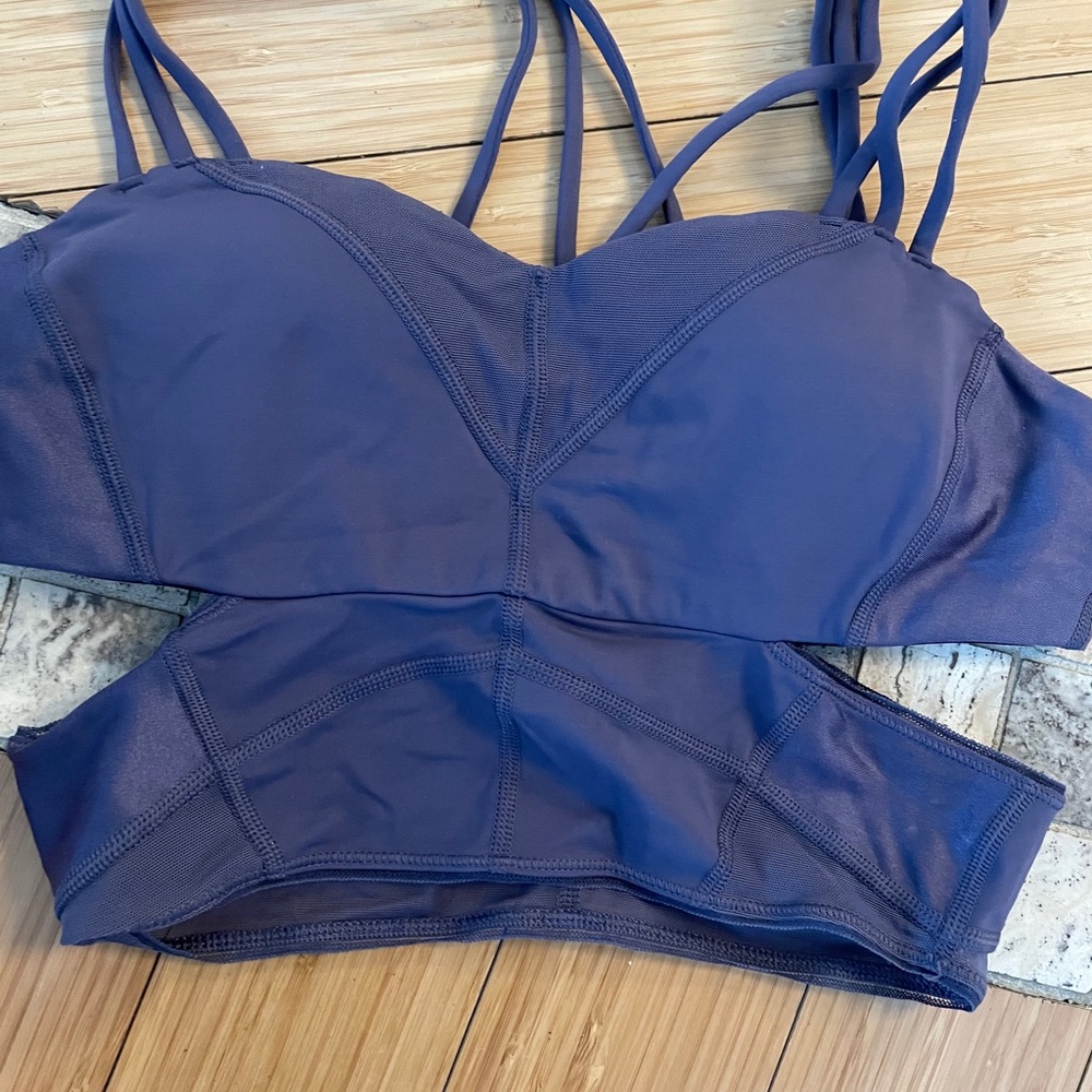 Lululemon Women’s Bra - with tags - Size 6